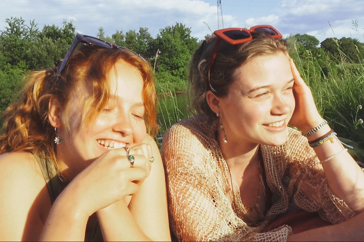 Lucy & Mia
